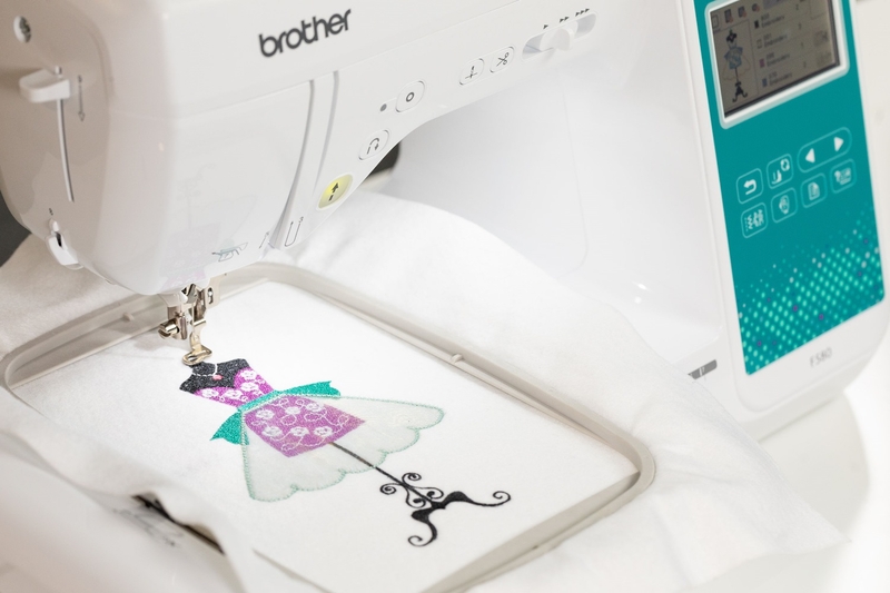 Brother Innov-is F580 Machine à coudre, à quilter et à broder